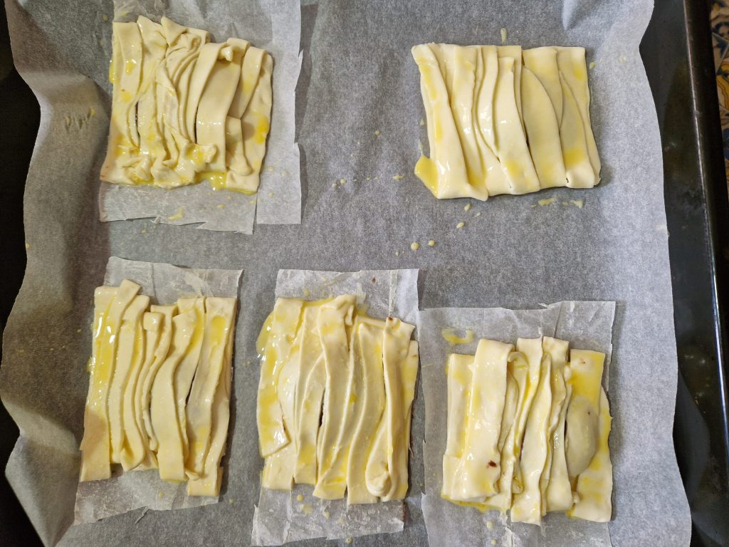 Chocolate Puff Pastry Pockets