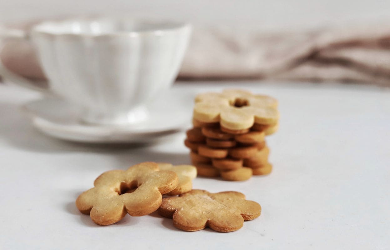 SPELT COOKIES WITH ORANGE