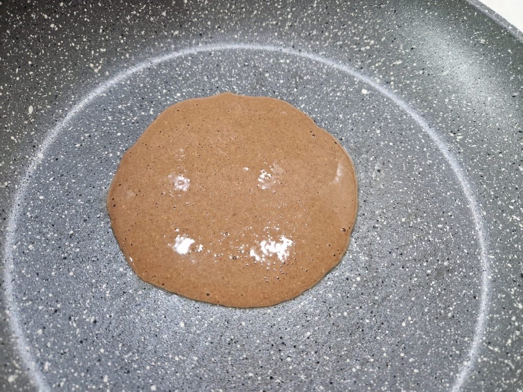 Oat and Chocolate Protein Pancakes