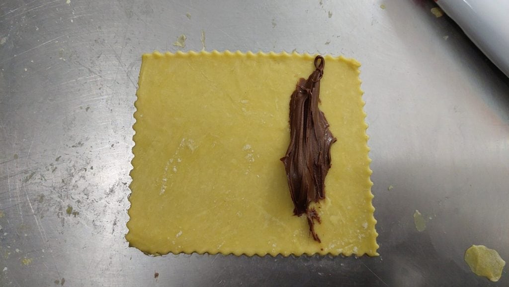 FILLED BUGIE with NUTELLA