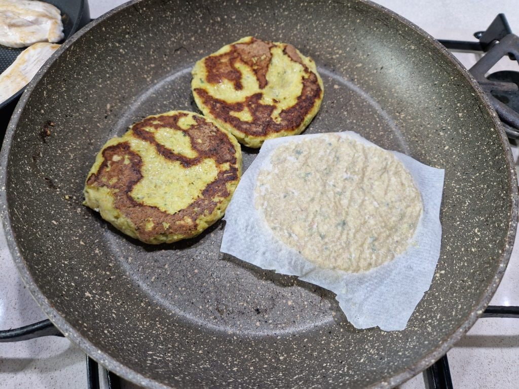 ready chicken and vegetable burgers
