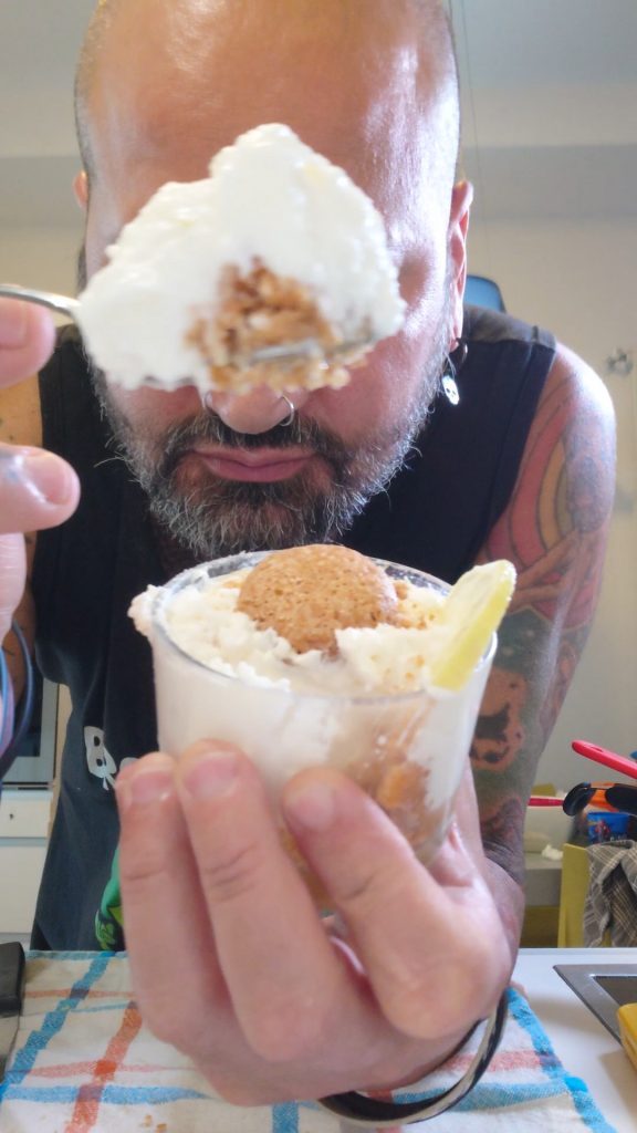 Lemon and Amaretti Dessert: The Fresh No-Bake Cream Without Butter