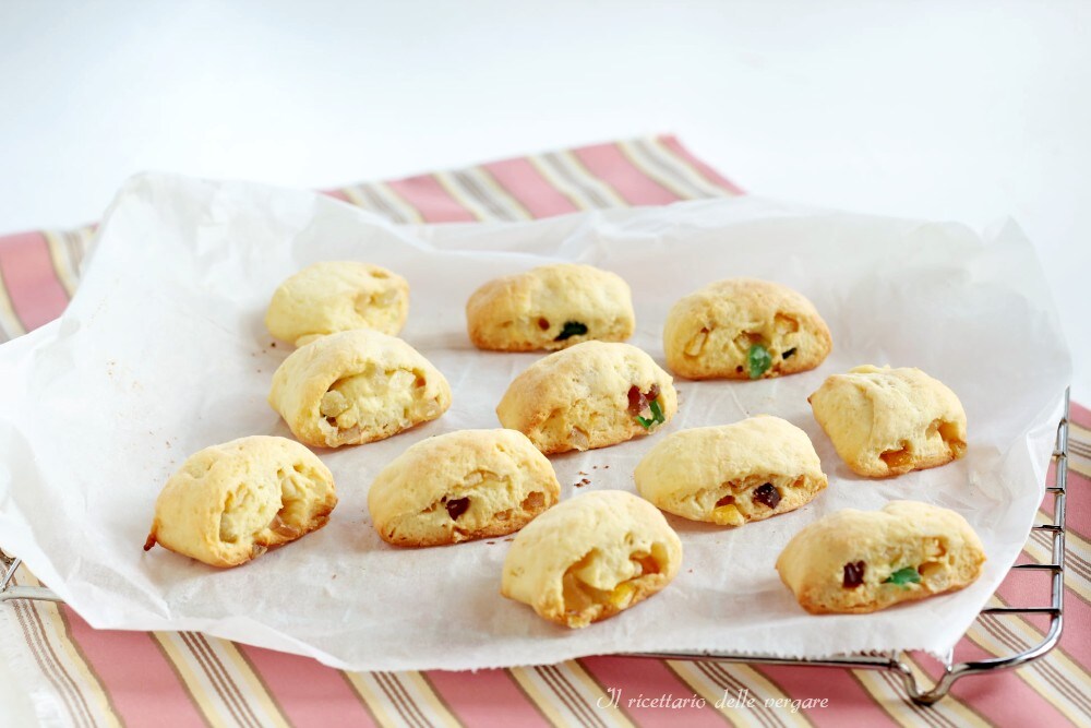 Cookies with Ricotta and Candied Fruit