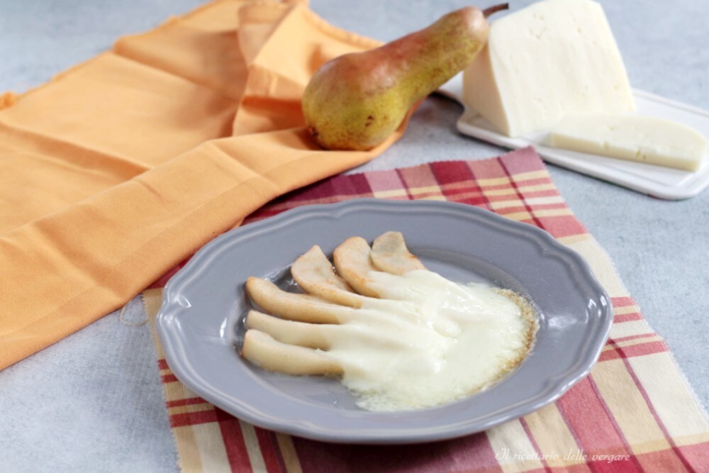 Sliced Pears with Pecorino