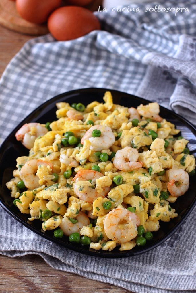scrambled eggs and peas