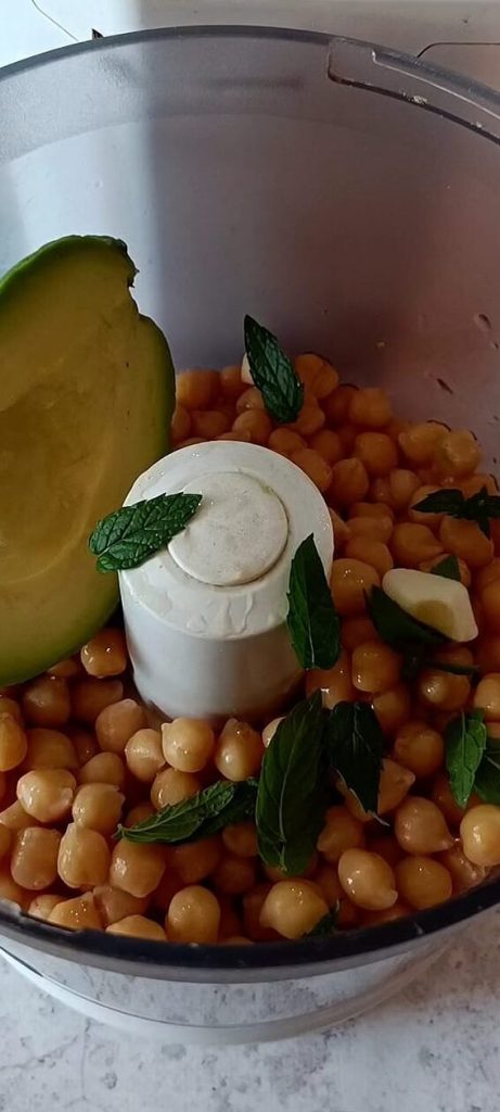 Mint and garlic