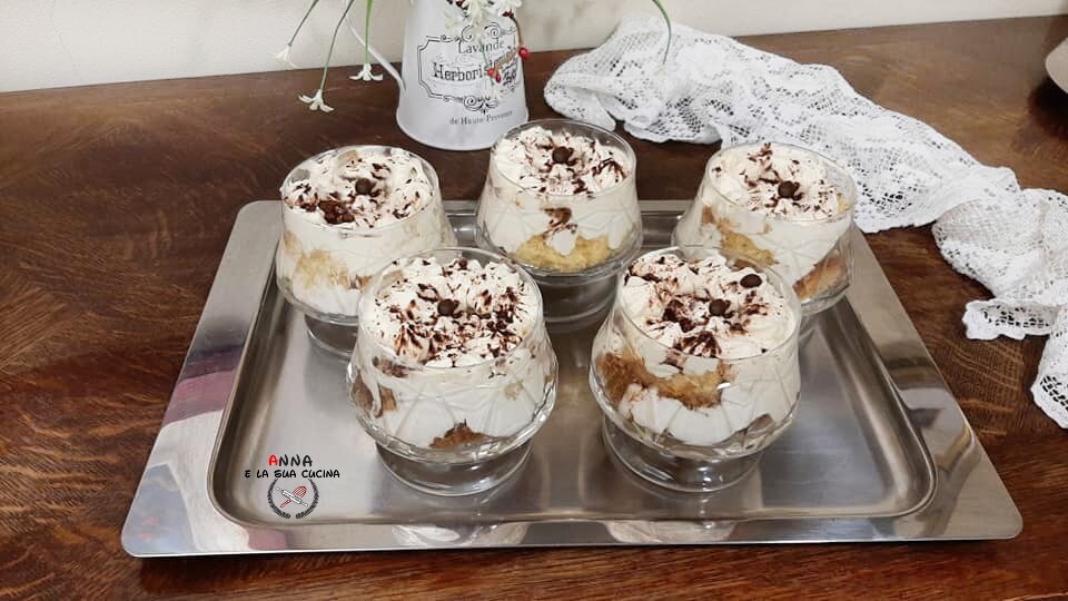 Pandoromisù in delicious coffee cups tiramisu with pandoro