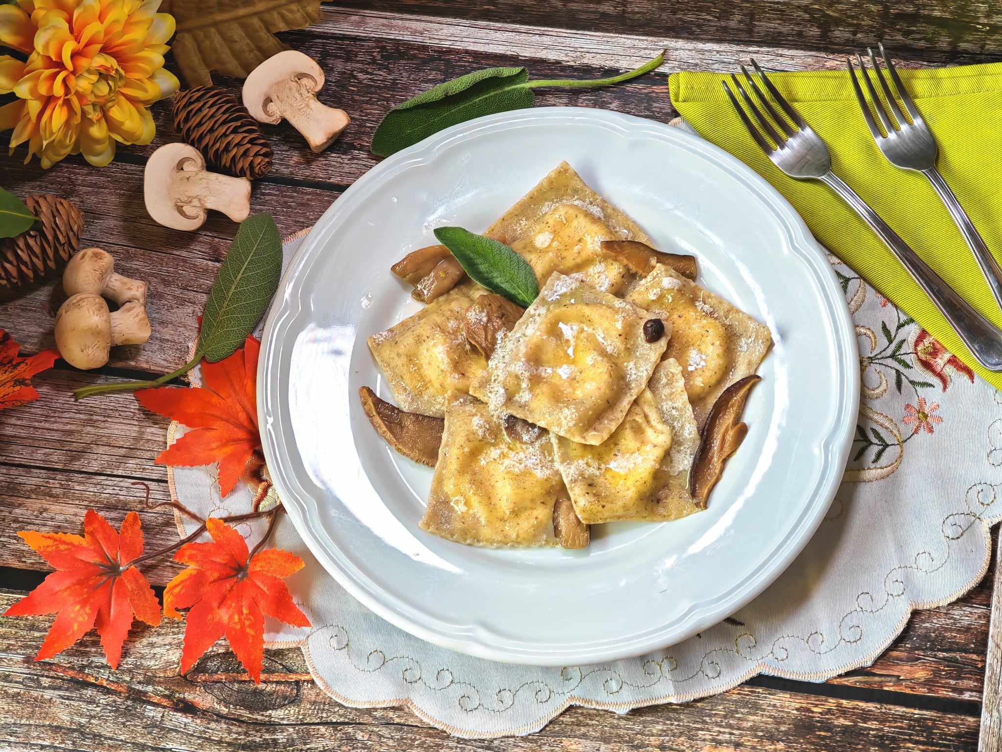 Ravioli with Mushroom Dough