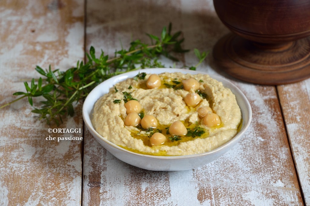 Simple Chickpea Hummus