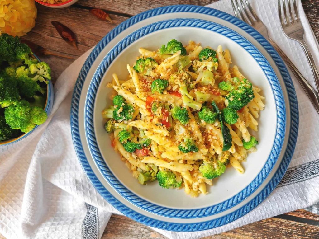 Strozzapreti with Broccoli and Breadcrumbs