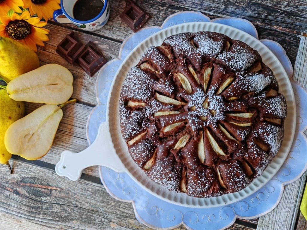 Soft Pear and Chocolate Cake