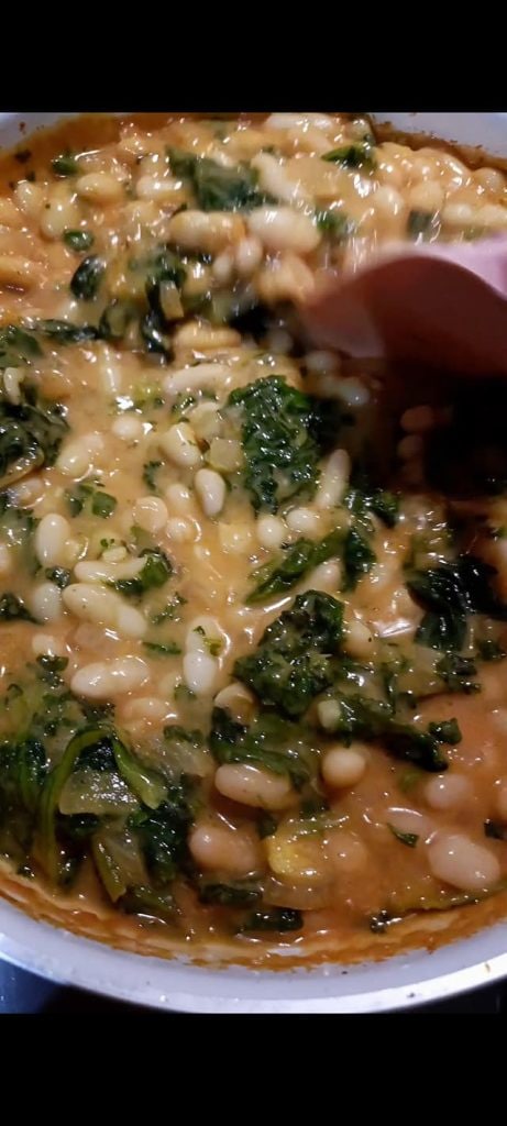 Add the spinach and lemon juice