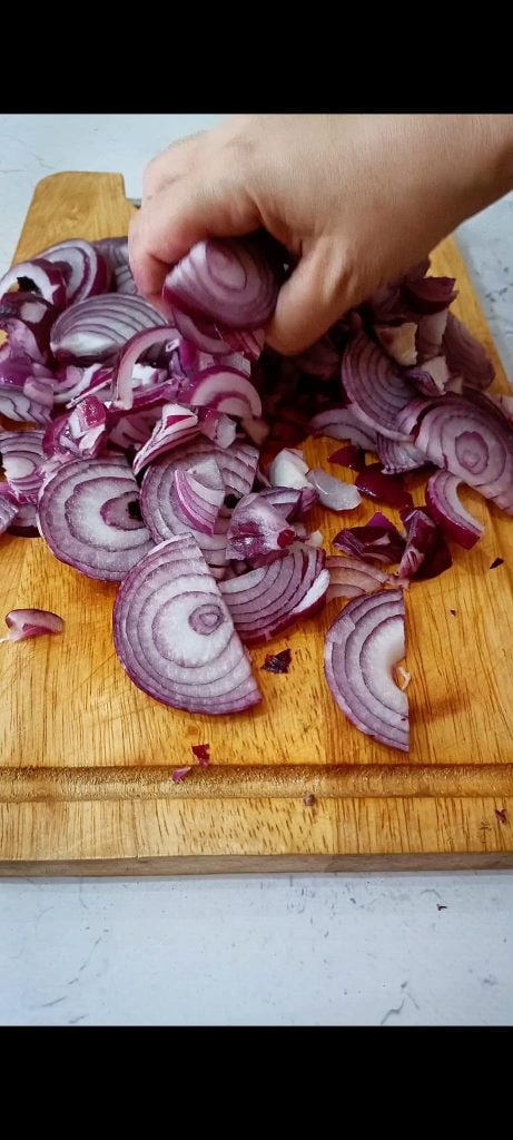 We slice the onions thinly