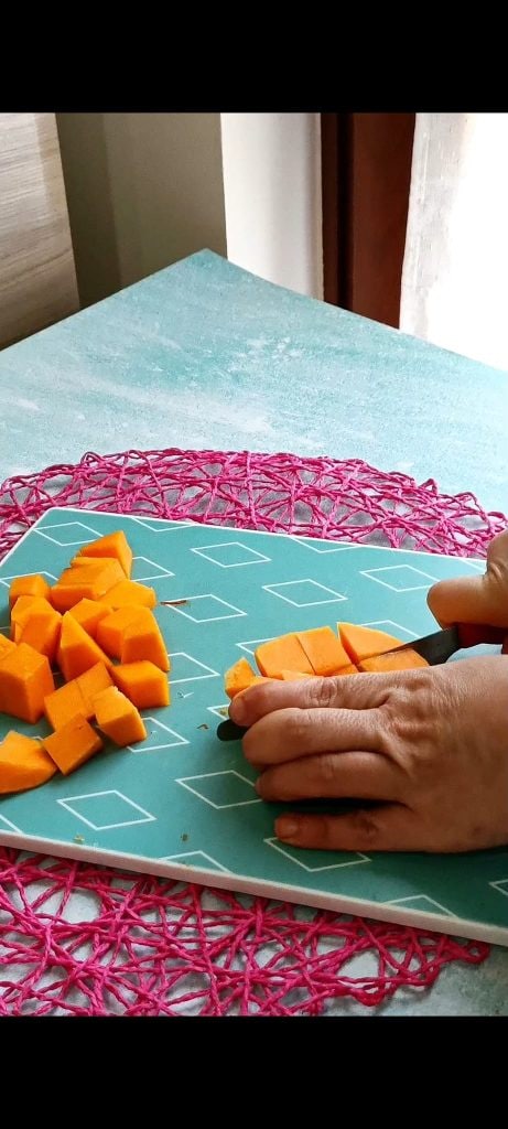 Cut the pumpkin into cubes