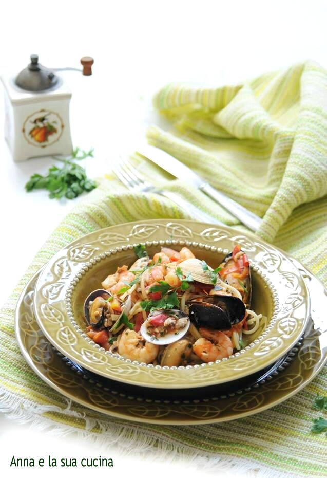 Seafood Spaghetti with Tomato