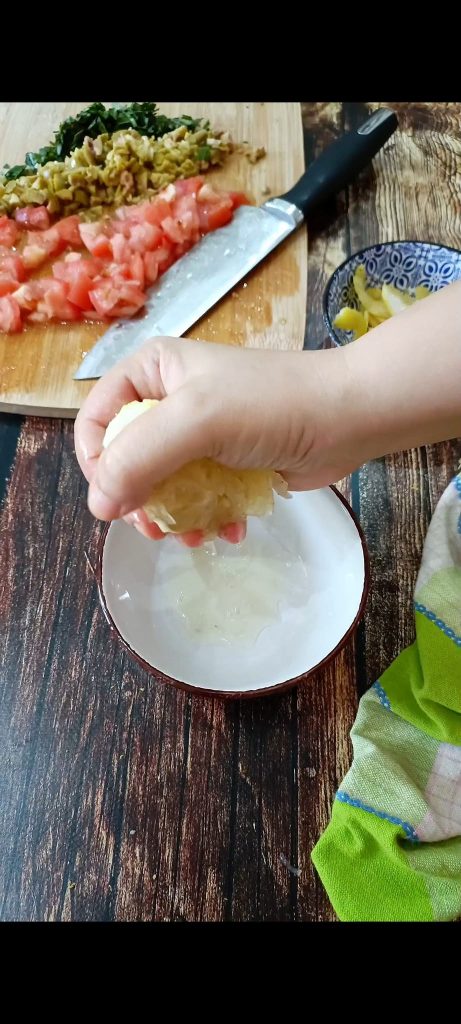 Squeezing lemon juice
