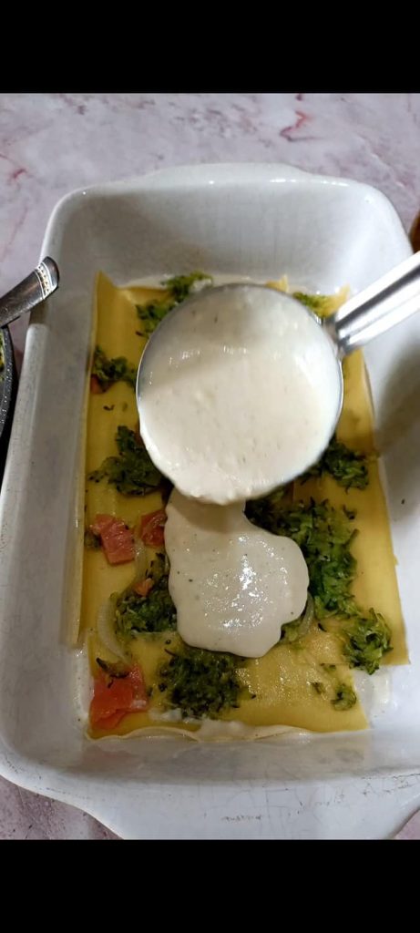 Add filling and béchamel