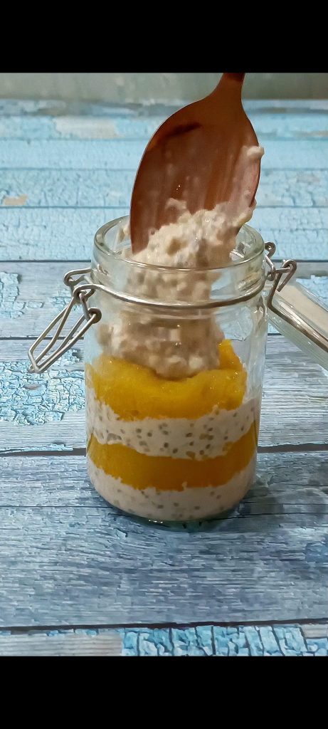 Layers of porridge and layers of mango