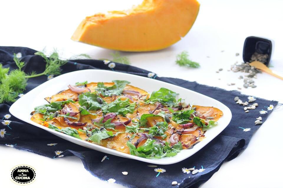 Baked Pumpkin with Spinach and Arugula Salad