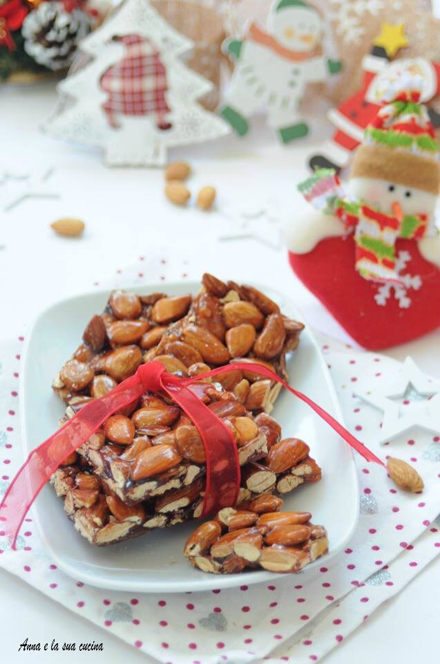 Crunchy Caramelized Almonds