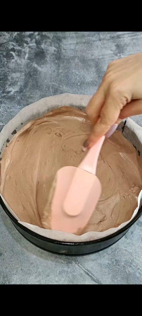 Pouring into the springform pan