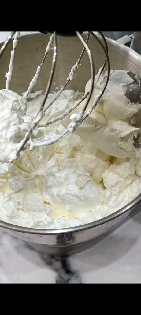 Cream with whipped cream and mascarpone
