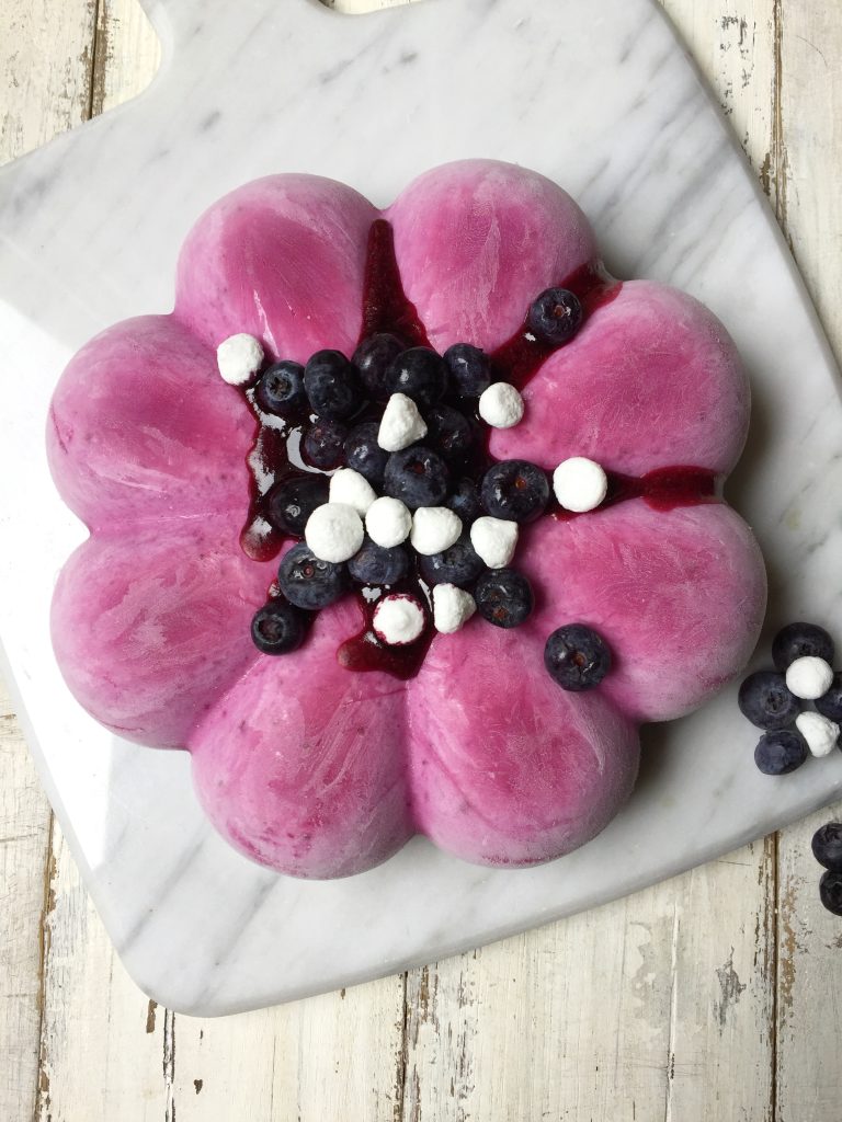 yogurt and blueberry semifreddo