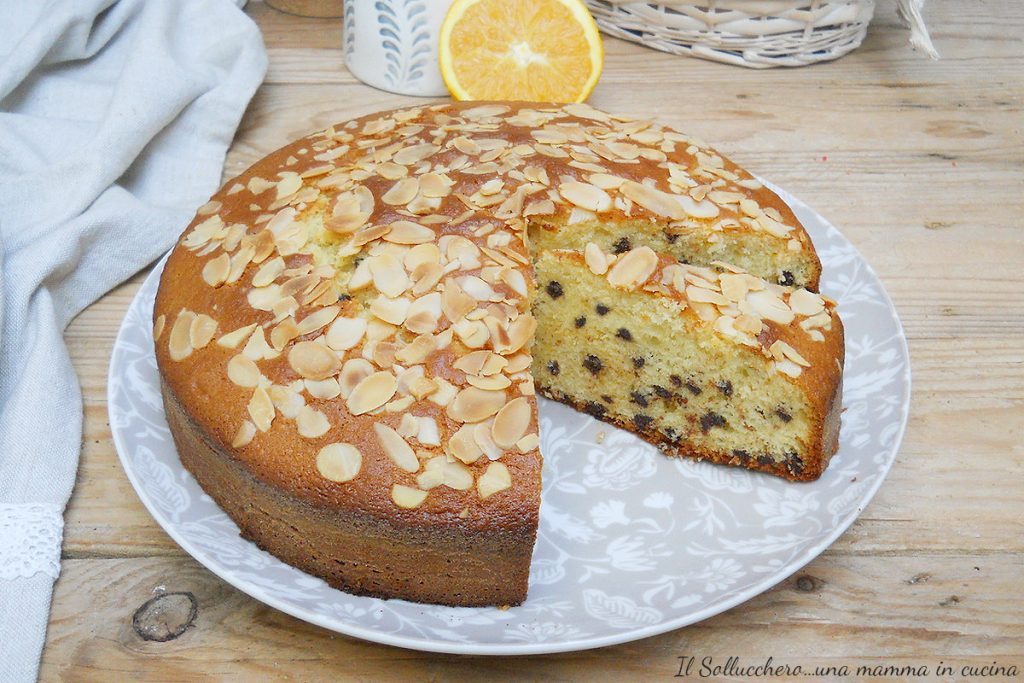5-minute almond and orange cake horizontal