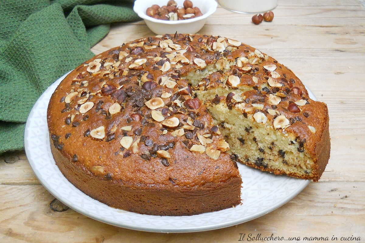 5-Minute Hazelnut and Chocolate Cake