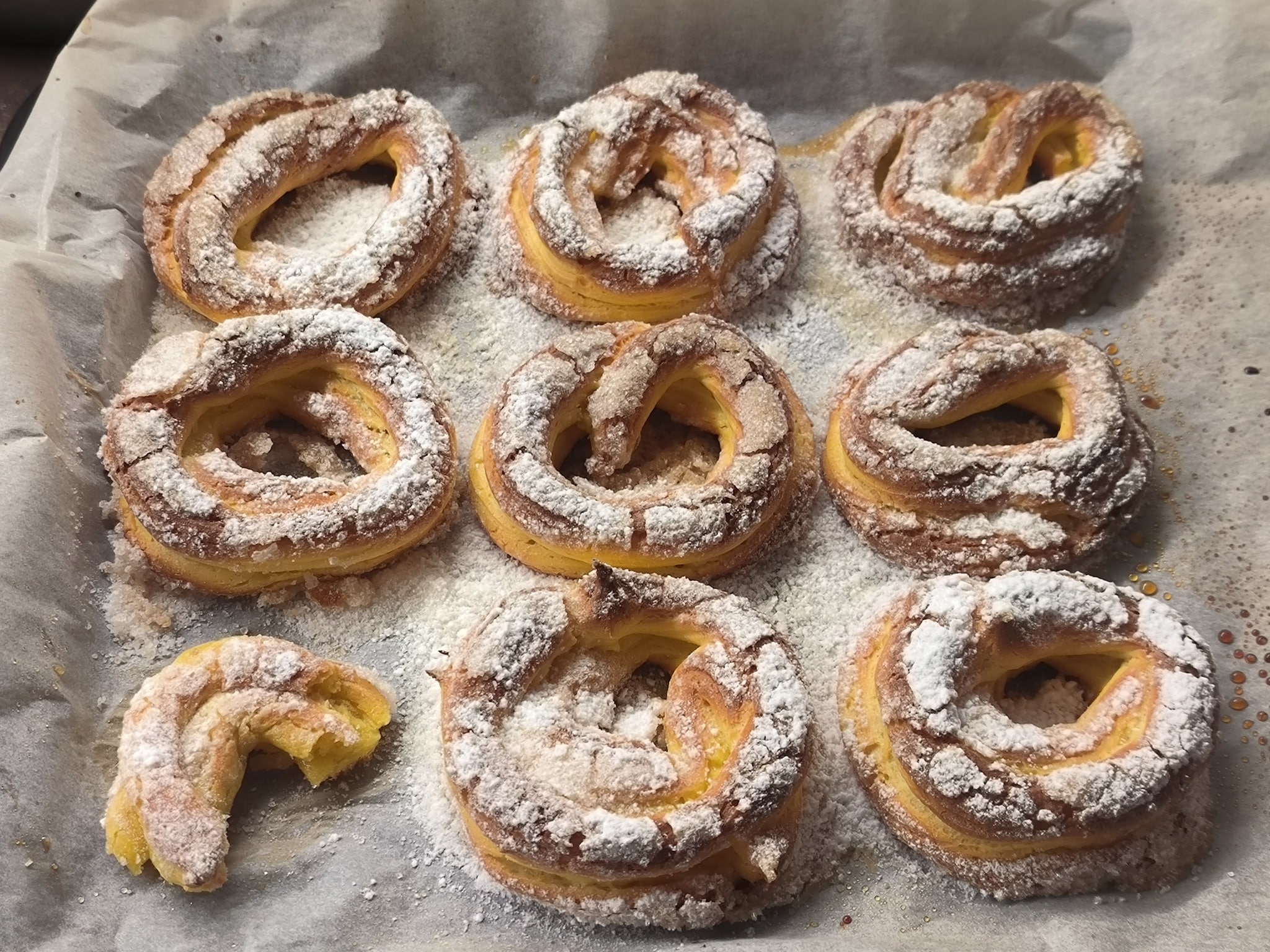 BUTTER AND SUGAR DONUTS WITHOUT LEAVENING: QUICK AND IRRESISTIBLE DESSERT