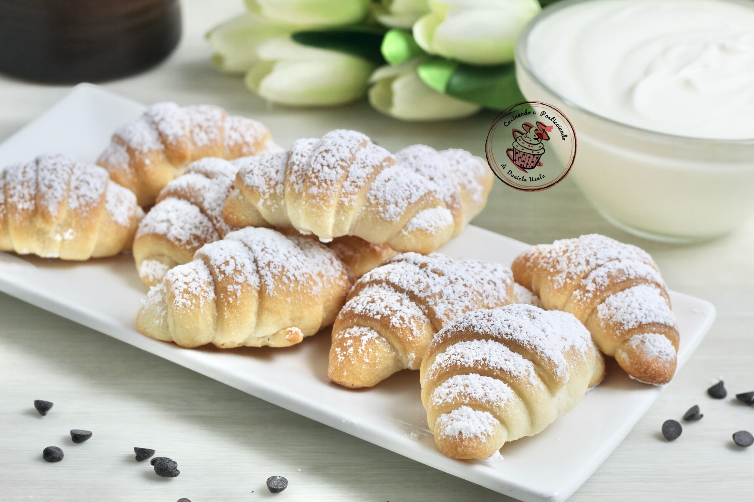 Mini brioche rolls with yogurt without eggs, perfect for dipping in coffee
