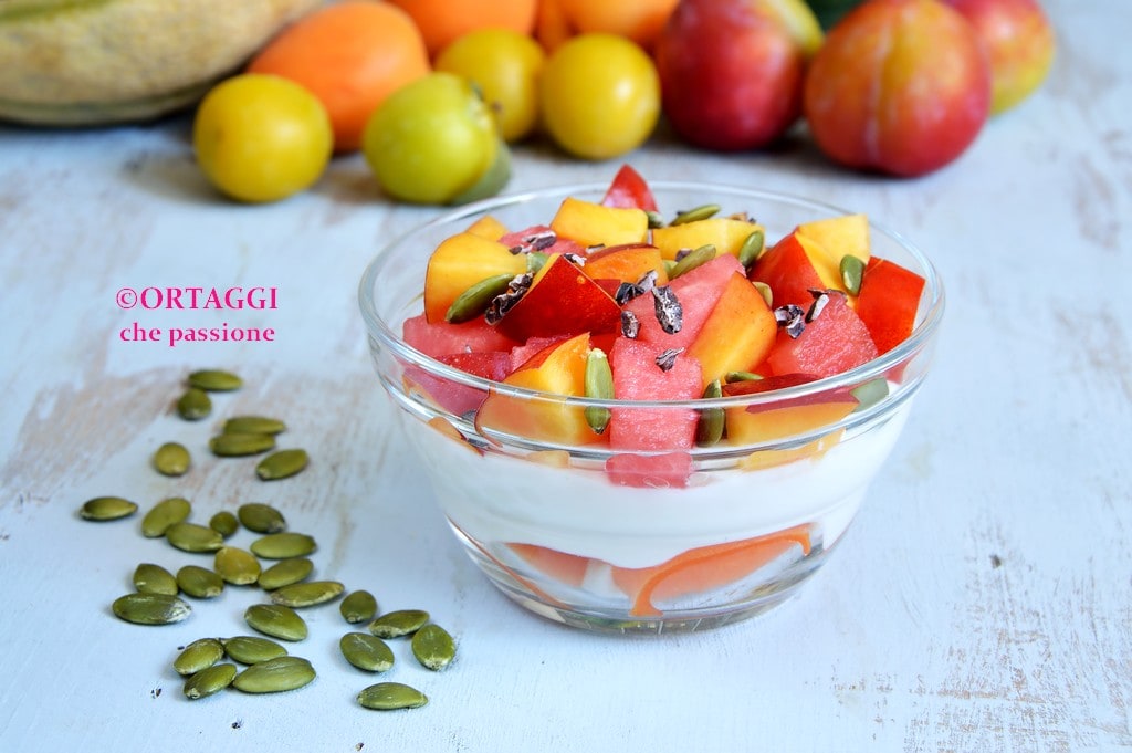 Ricotta and fruit cream