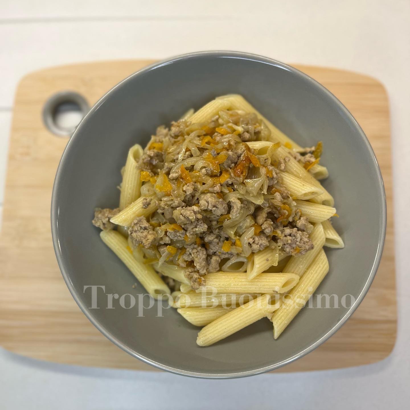 Pasta alla Genovese