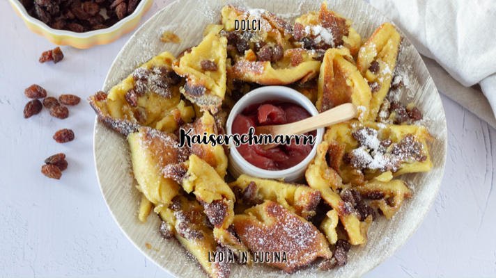 Kaiserschmarrn, the recipe for sweet pancake with raisins and rum