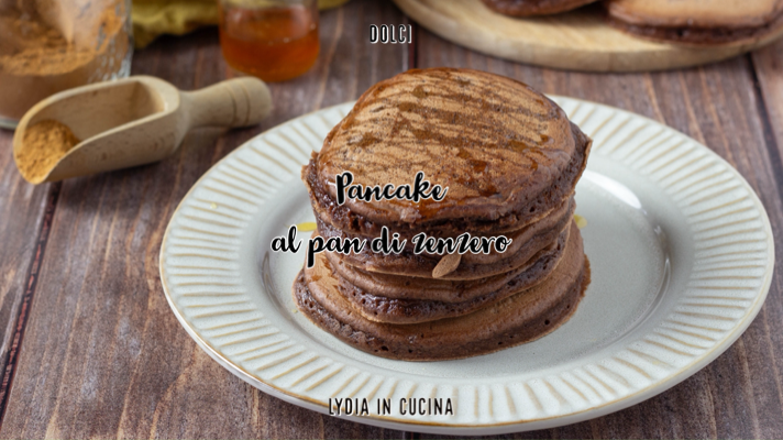 Gingerbread Pancakes, the Perfect Christmas Breakfast