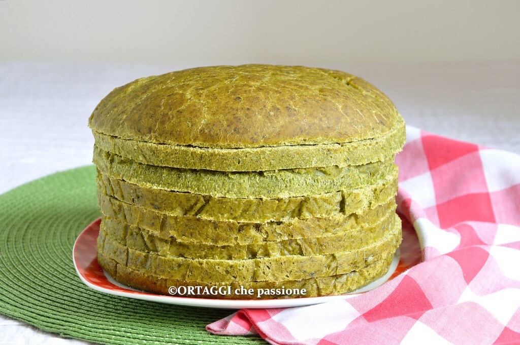 Homemade Savory Panettone – GREEN and EASY