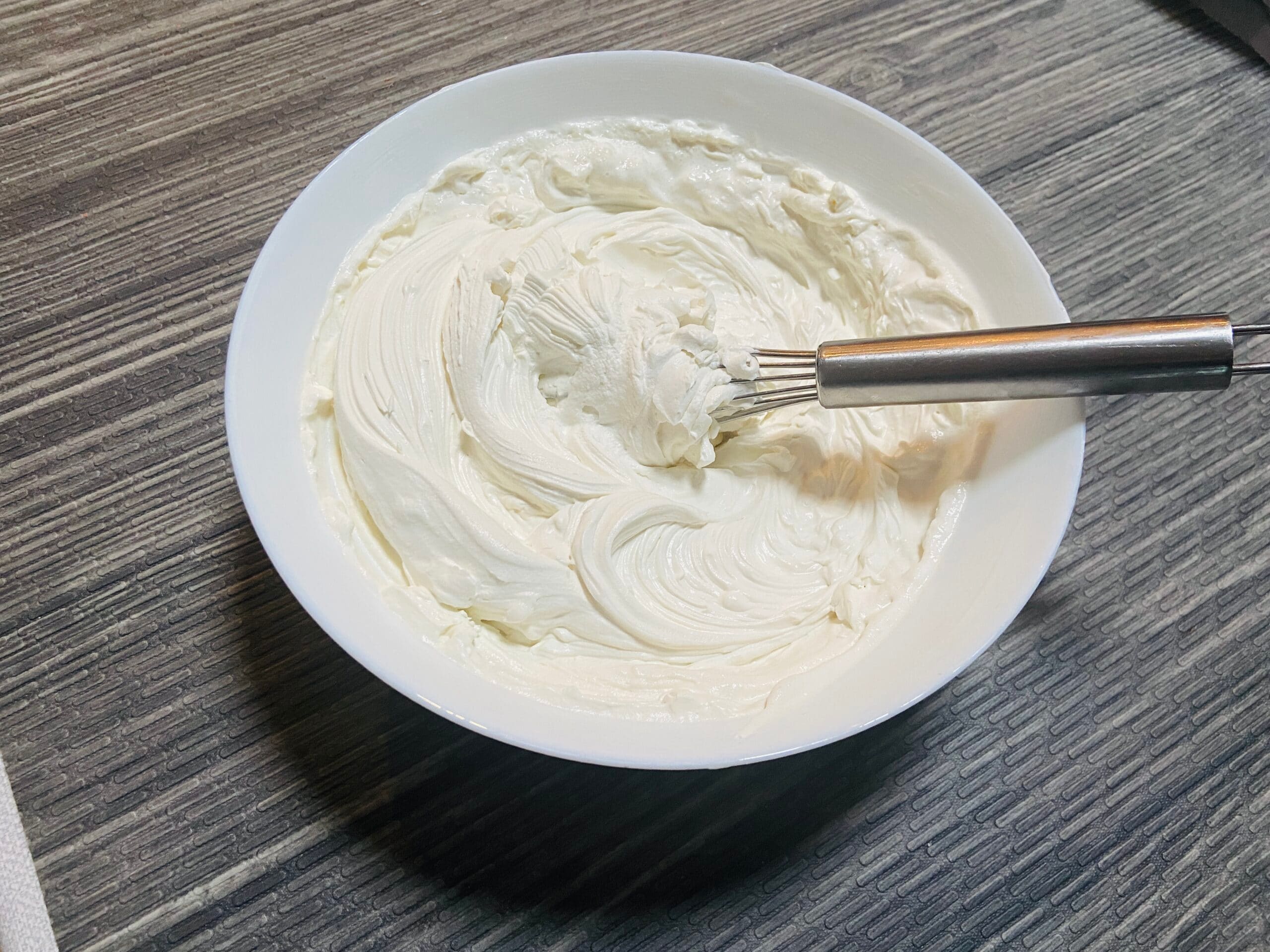 Cream with whipped cream and mascarpone