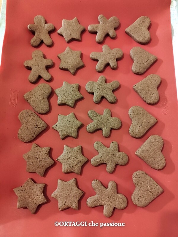 baked gluten-free chestnut flour cookies