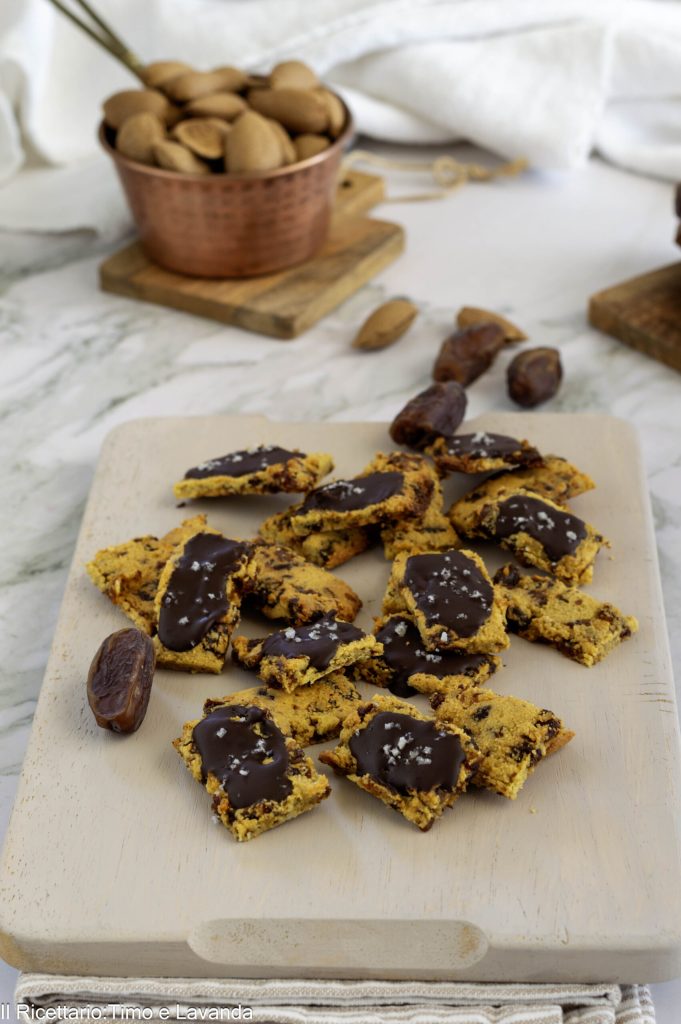 almond and date cookies