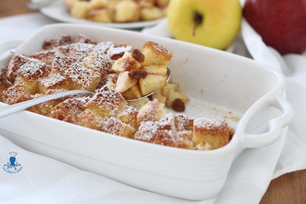 APPLE AND PANDORO CRUMBLE1
