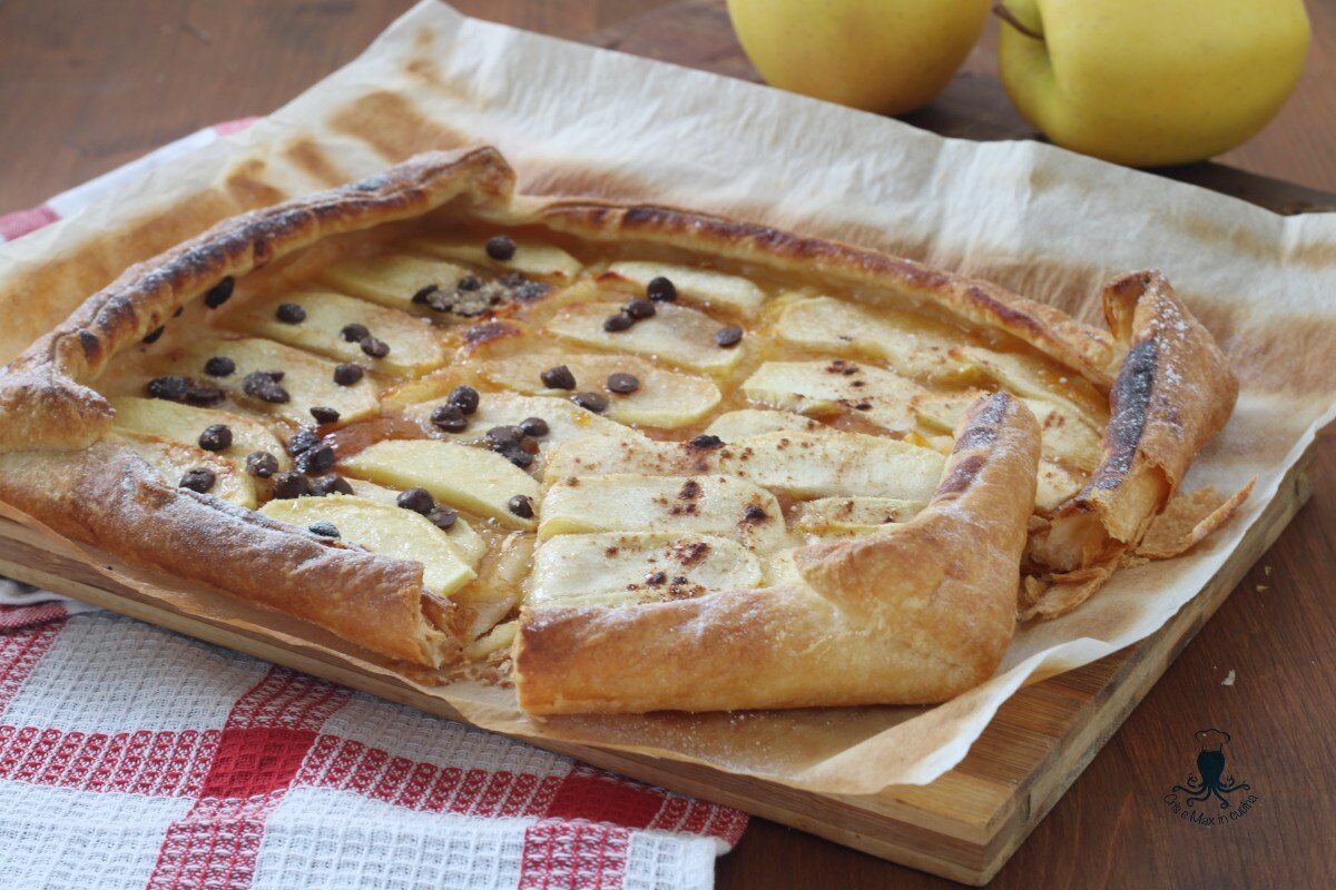 Apple Puff Pastry with Jam