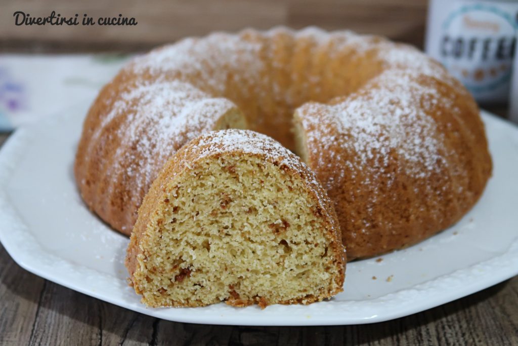 Amaretti Bundt Cake