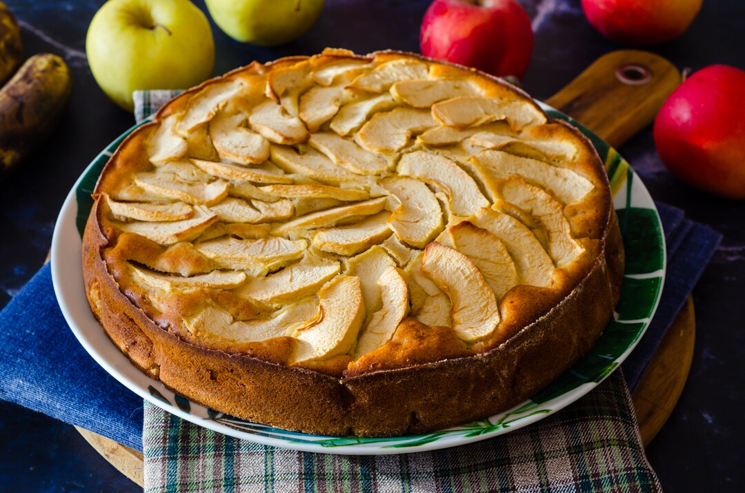 Apple and Banana Cake without Butter
