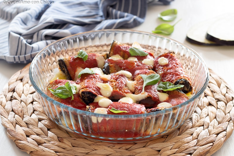 BAKED EGGPLANT ROLLS WITH HAM AND CHEESE