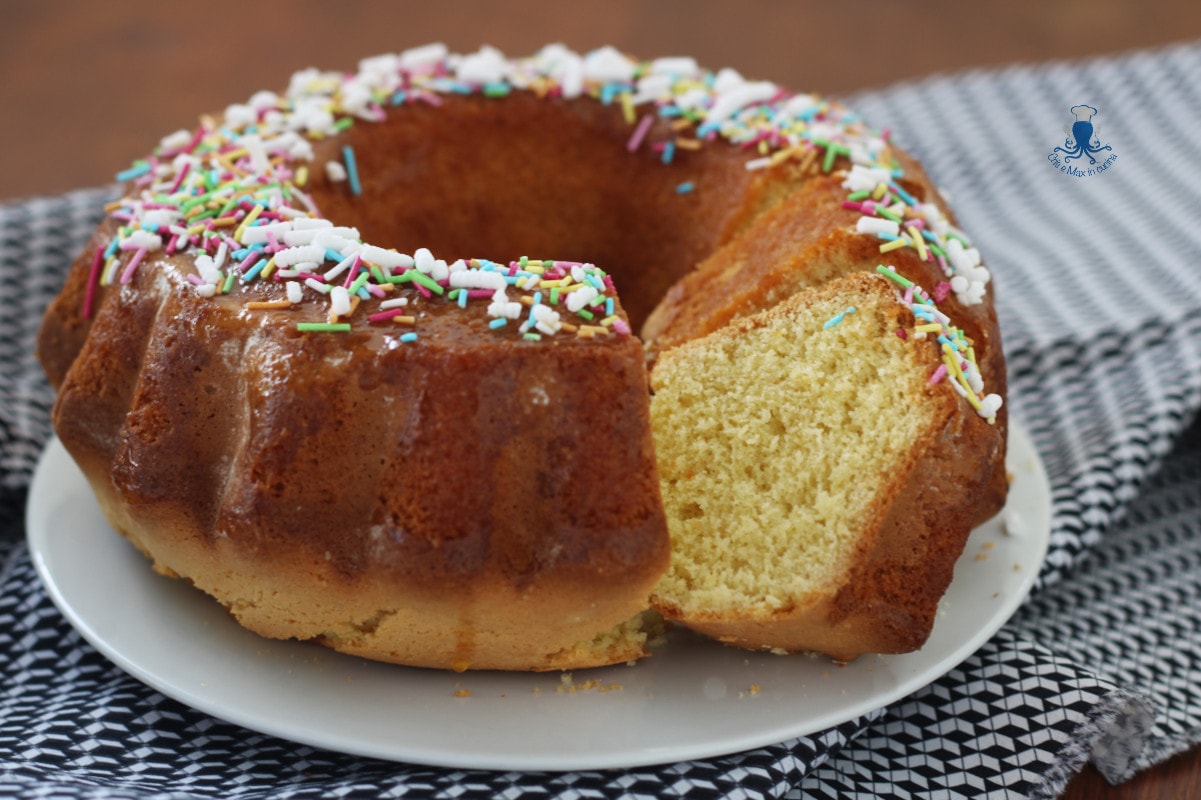 Berlingozzo, a Tuscan Carnival cake.