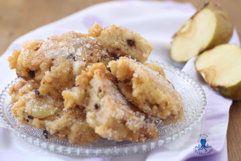 BREAD AND APPLE FRITTERS.1