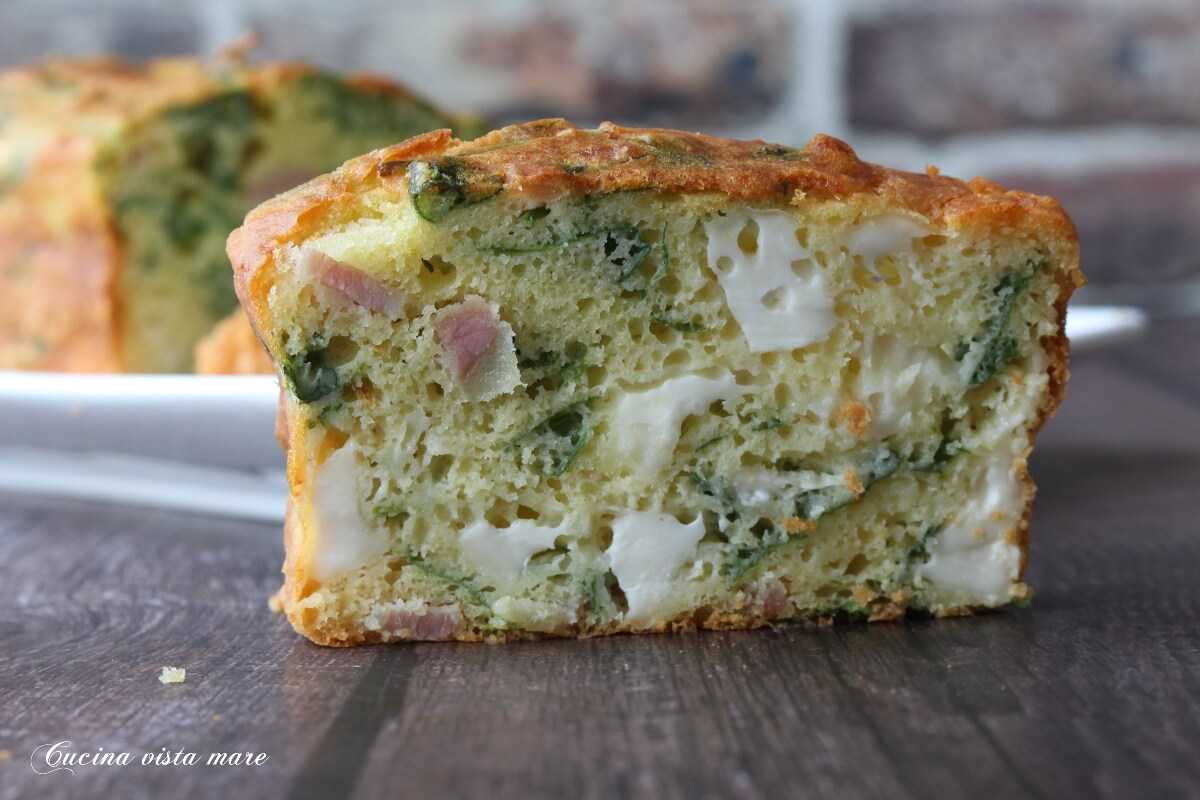 Baby Spinach and Fresh Cheese Plumcake