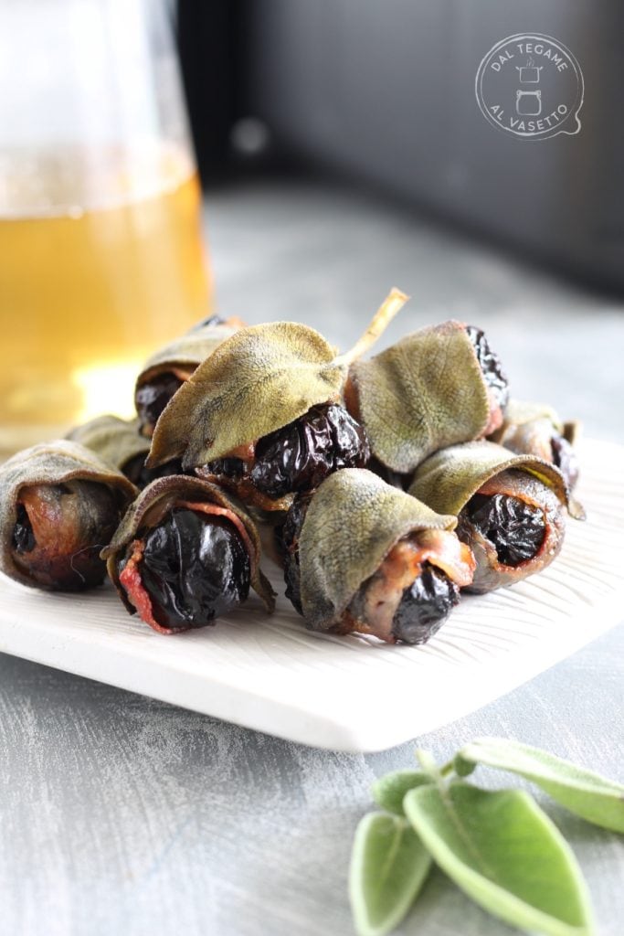 Bacon-wrapped Plums in Air Fryer