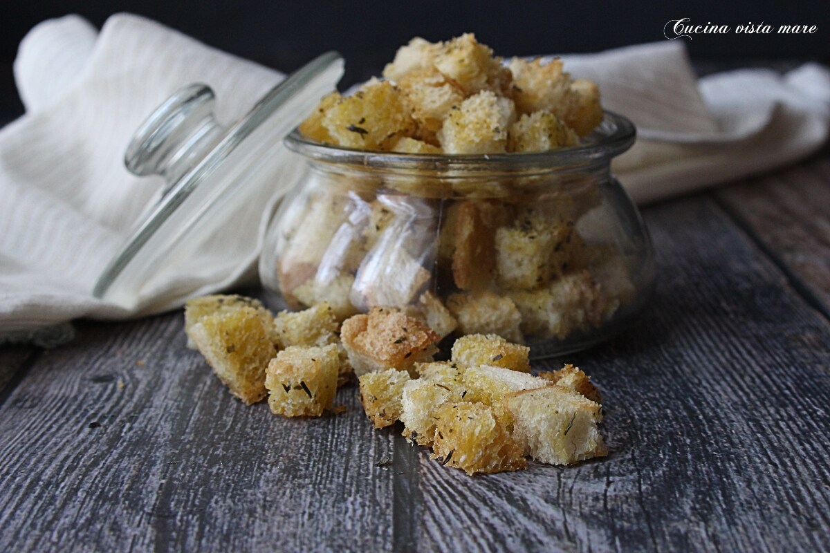 Baked Bread Crostini