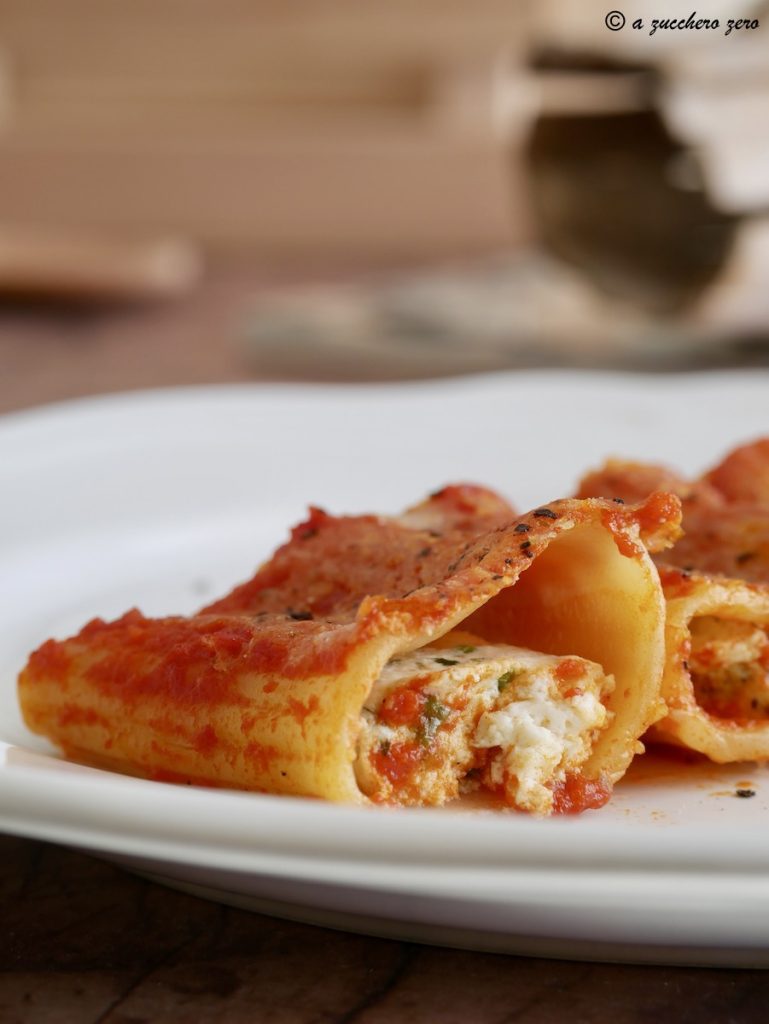 Baked Paccheri with Ricotta and Spinach
